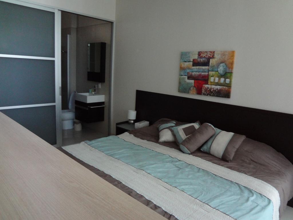 Triumph Tower Residence Куернавака Номер фото